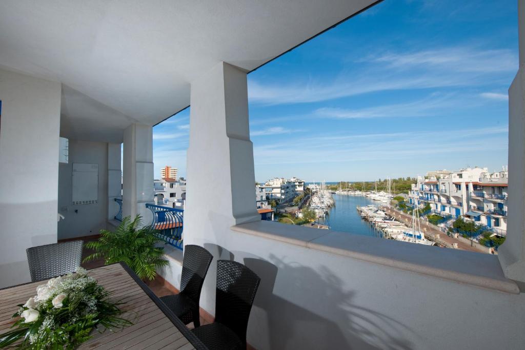 Portoverde Beach Apartments Misano Adriatico Exterior photo